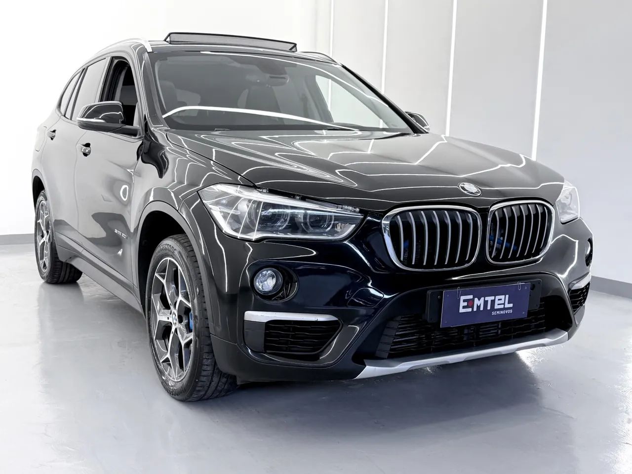 BMW X1 Sdrive 20I X-line 2.0 TB Active Flex 2017