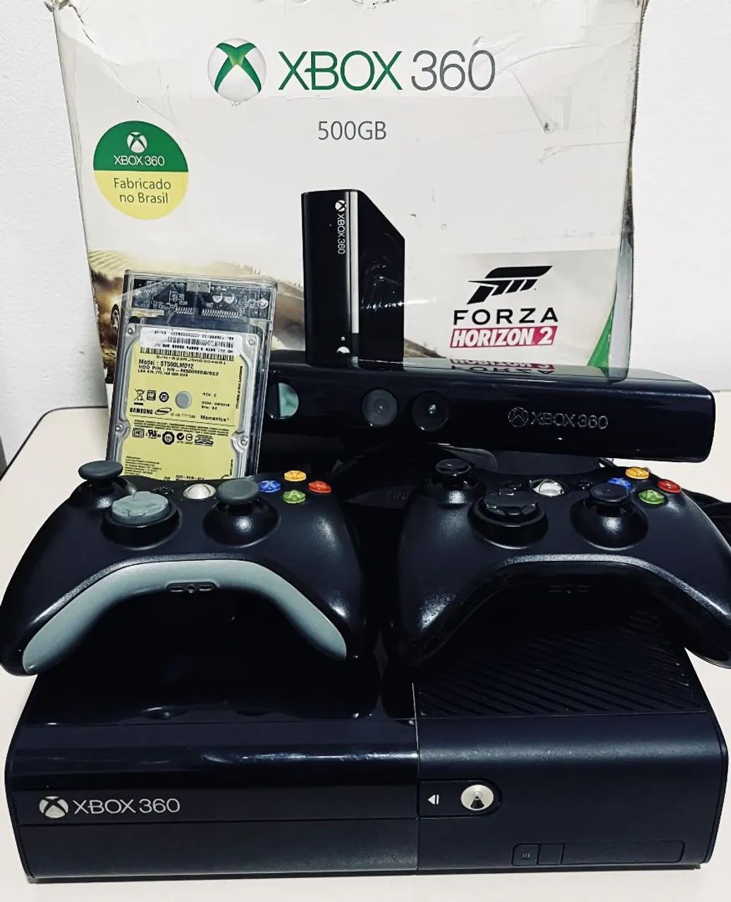 Consola Xbox 360 Super Slim / E Completa com 2 Controlos, Kinect e HD de 500GB