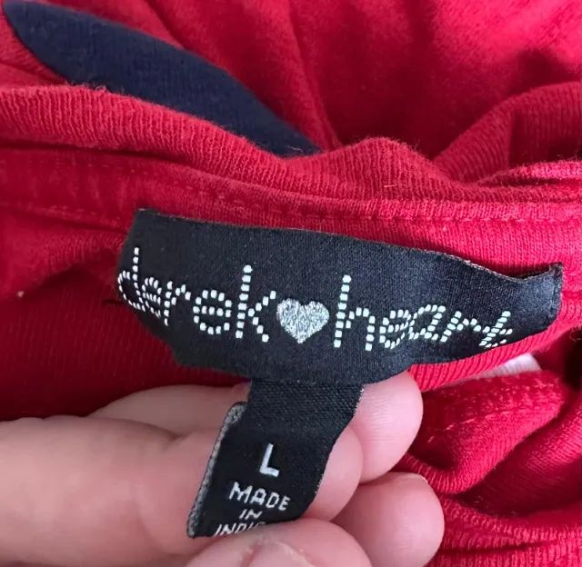 Blusa Derek Heart tamanho G importada (Desapego) - Foto 4