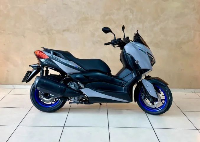 YAMAHA   XMAX ABS