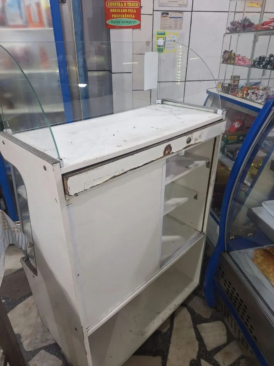 Vendo balcão para comércio 