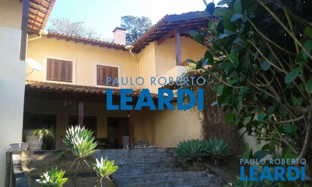 CASA ASSOBRADADA - REAL PARQUE - SP