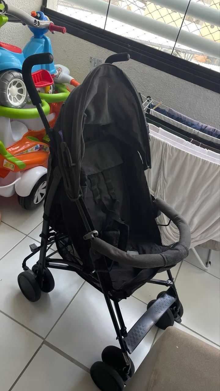Carrinho de bebê Cosco 