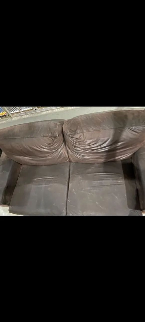 Sofá de couro usado sem nenhum estrago - Foto 3