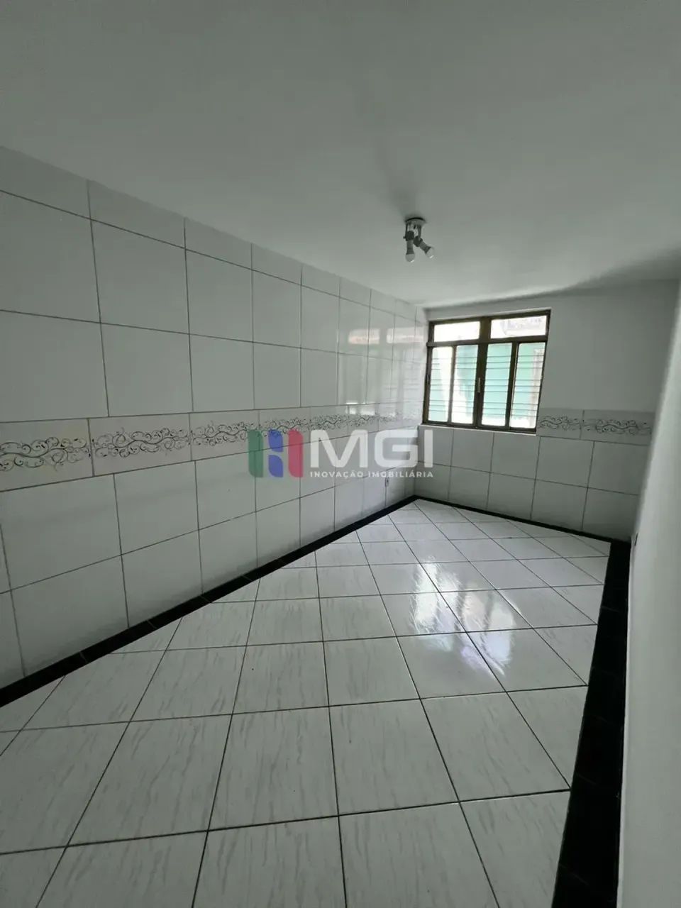 Casa comercial para alugar com 4 quartos (salas) e 4 vagas de garagem - com 180m2 - Nova S - Foto 4