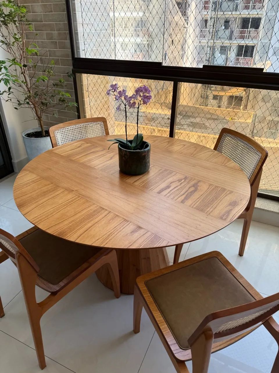 Mesa de jantar madeira 