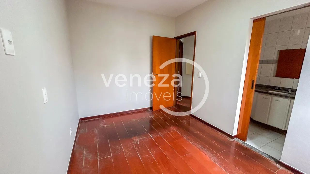 Apartamento para alugar com 3 quartos no Centro de Londrina - Foto 5