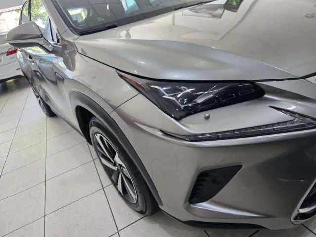 Lexus NX-300 Luxury 2.0 16V 238cv Aut., foto 11 de 20