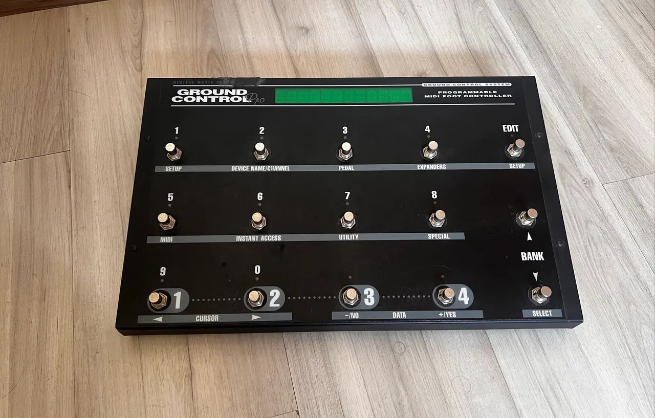 Rack de efeitos Digitech Legend 2 + controlador midi  - Foto 3