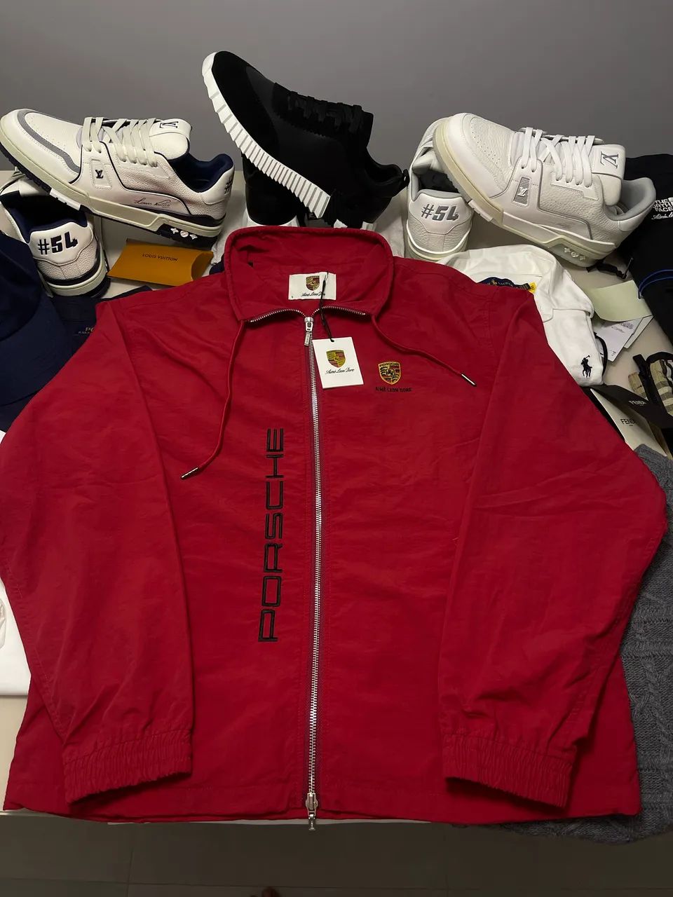 Jaqueta Porsche X Aimé Leon Dore Vermelha Nylon