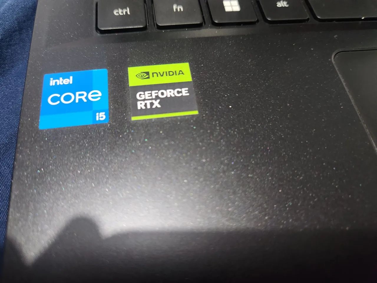 Acer Nitro V15 - Foto 3
