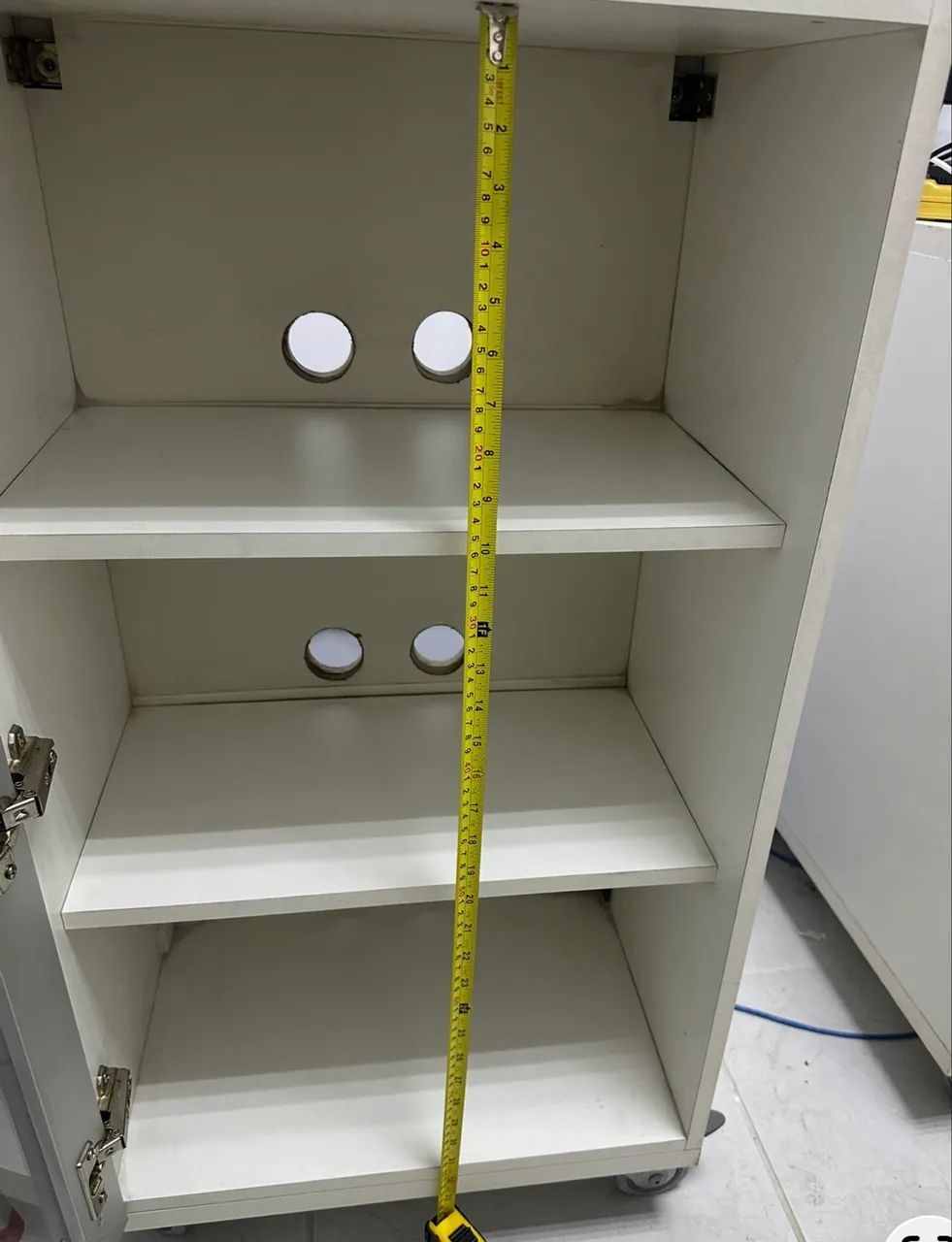 Rack para switch e periféricos em fórmica e porta  vidro - Foto 3