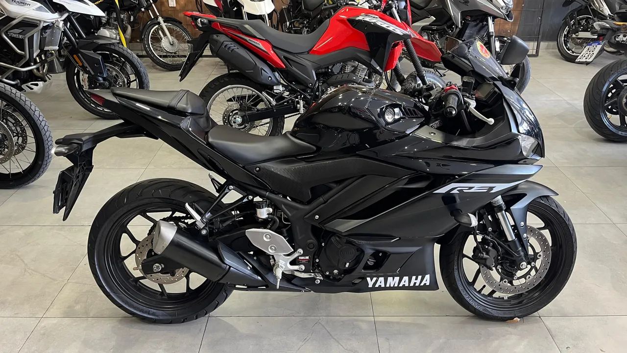 YAMAHA YZF R3 - Foto 4