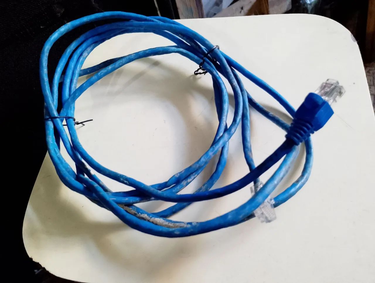 Cabo de rede 2 metros e 50 cm com marcas de uso, funcionando perfeitamente  - Foto 2