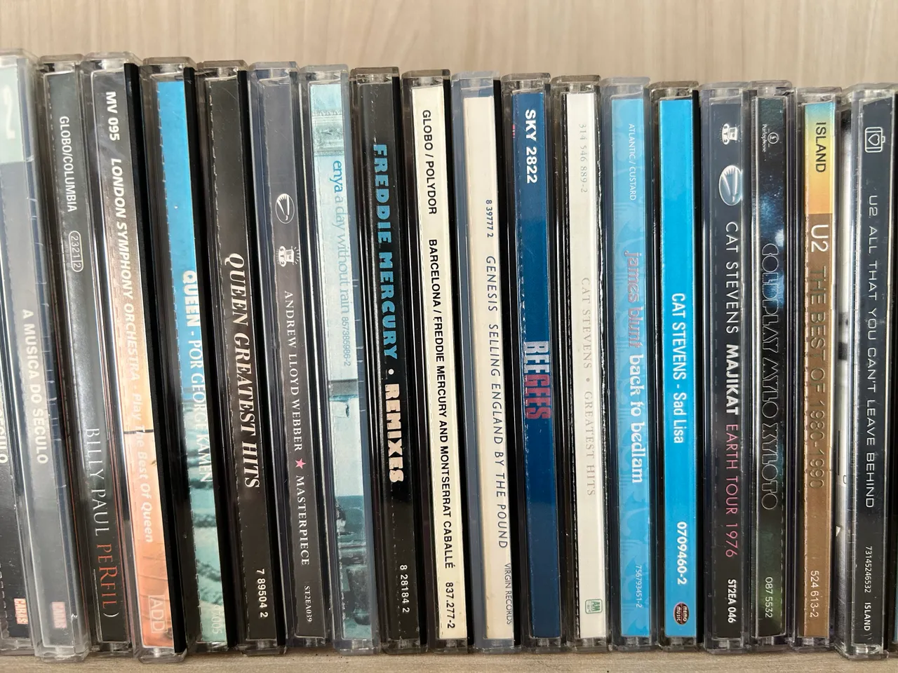 CD David Bowie Best Of Bowie Original EMI Usado Funcionando - CDs