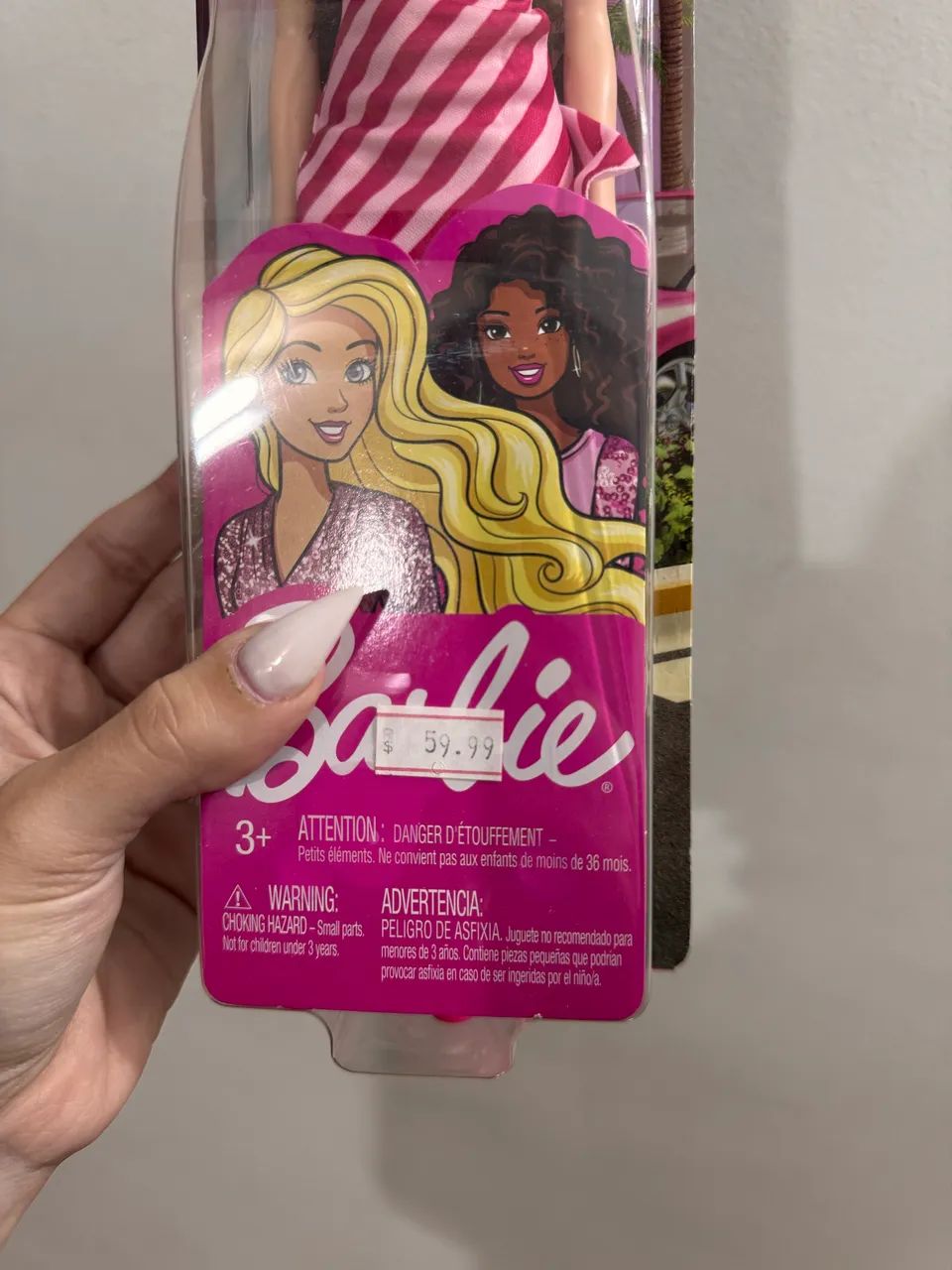 Barbie Básica Morena, na caixa  - Foto 4