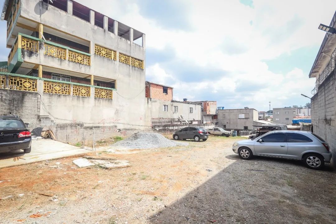 TERRENO COM UMA AREA TOTAL 640M² - Foto 5