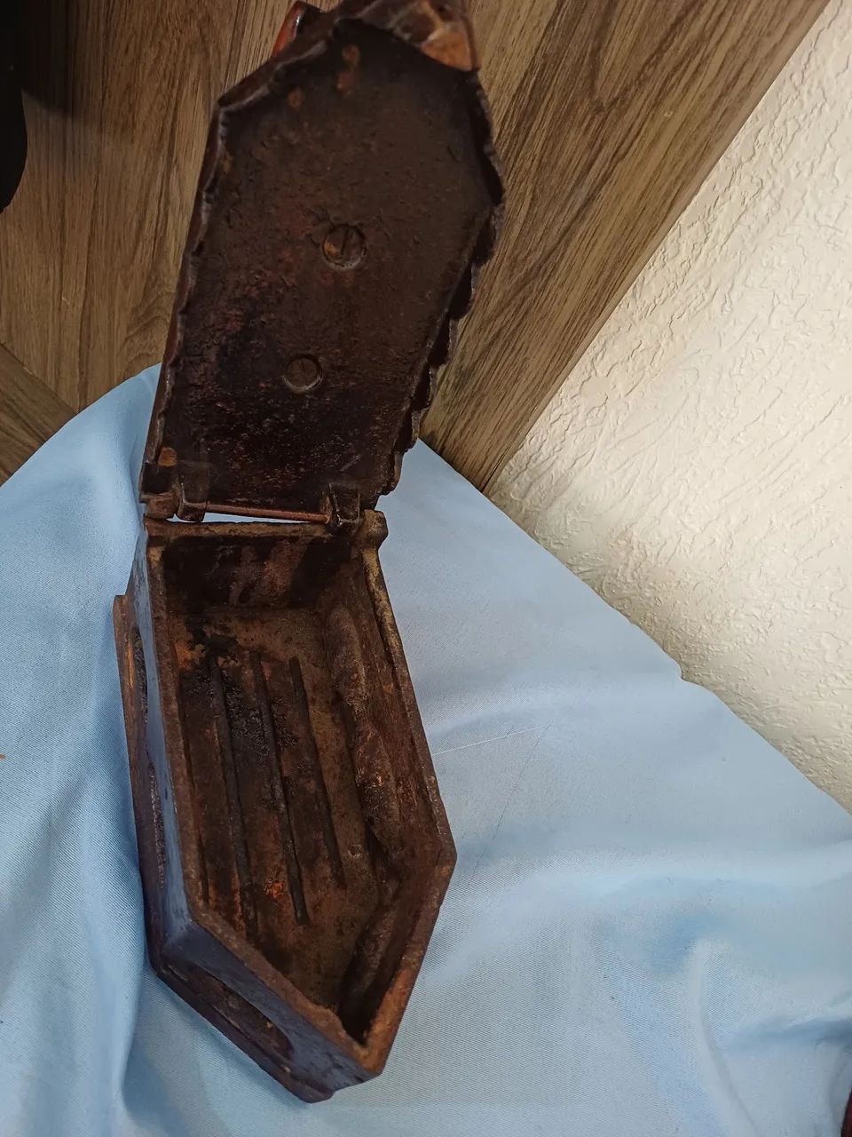 Antiguidade. Relíquia ferro de passar roupa  - Foto 2