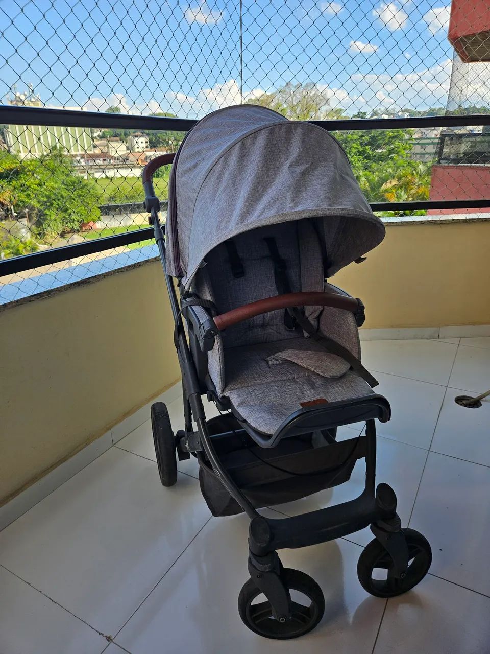 Kit carrinho de bebê ABC Design Merano 4 e bebê conforto 