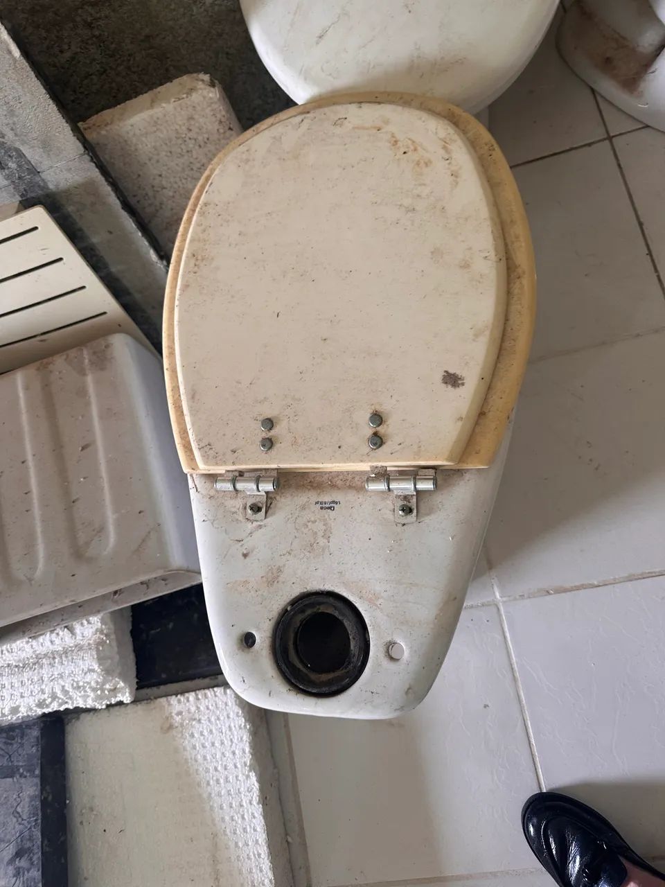 Vaso sanitário com caixa acoplada 