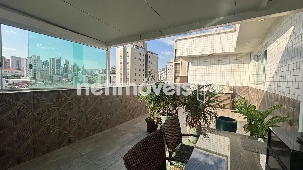 Excelente cobertura com Quatro Quartos , sendo uma suíte e uma semi suíte - Foto 5