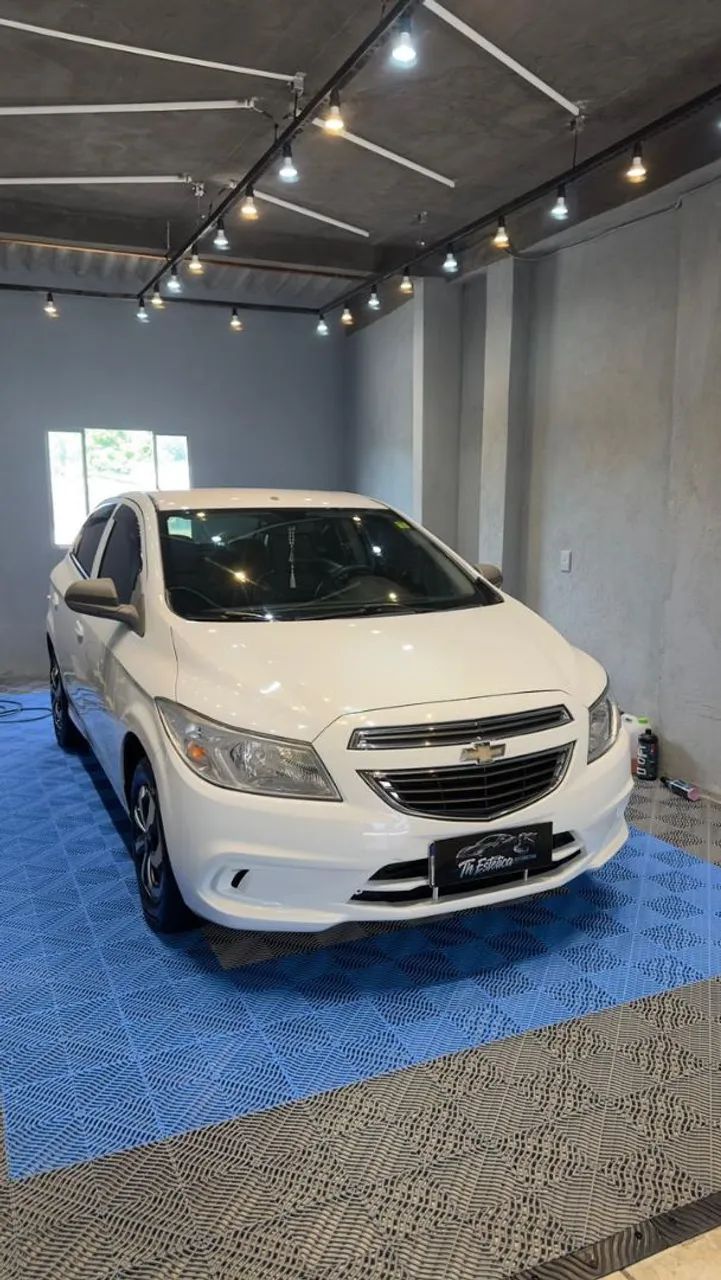 Chevrolet Onix ONIX HATCH LT 1.0 8V FLEXPOWER 5P MEC. 2015
