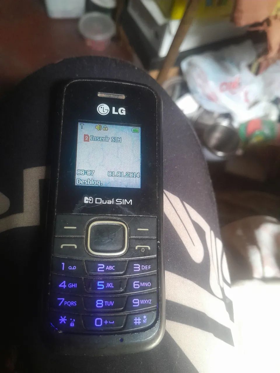 Celular simples LG