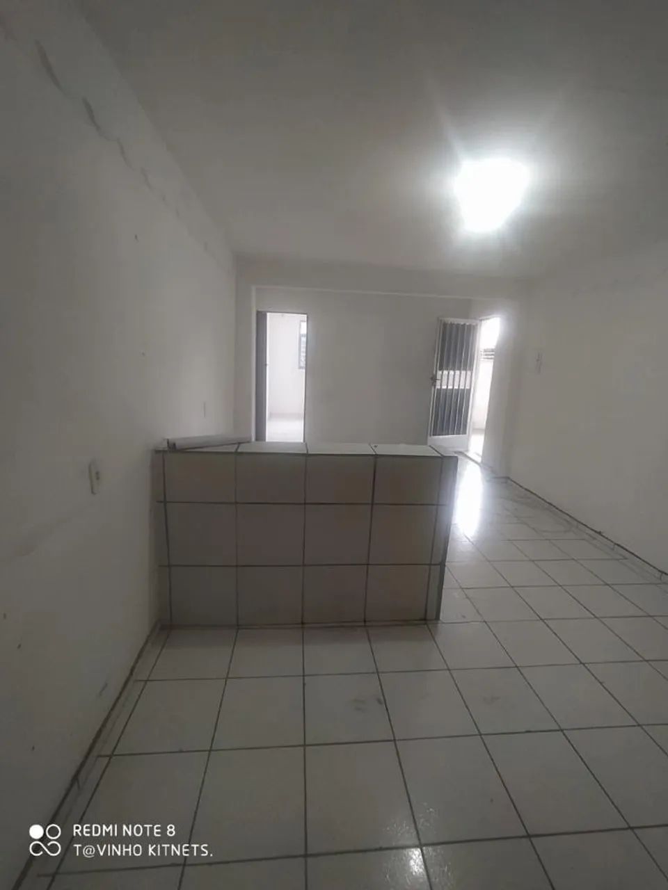 Casa 1 quarto com quintal coberto 