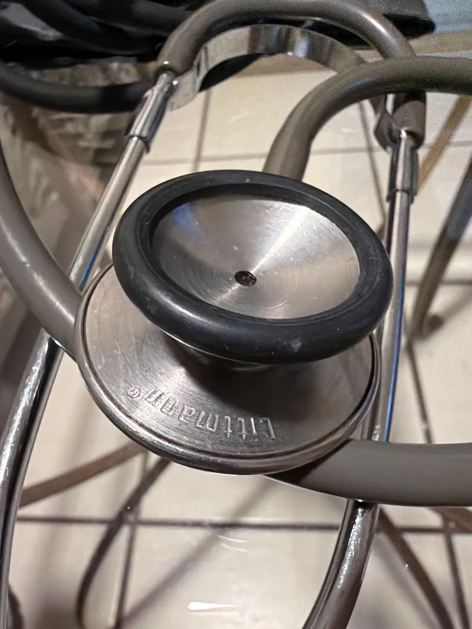 Kit com estetoscópio Littmann com esfigmomanômetro Tycos - Foto 3