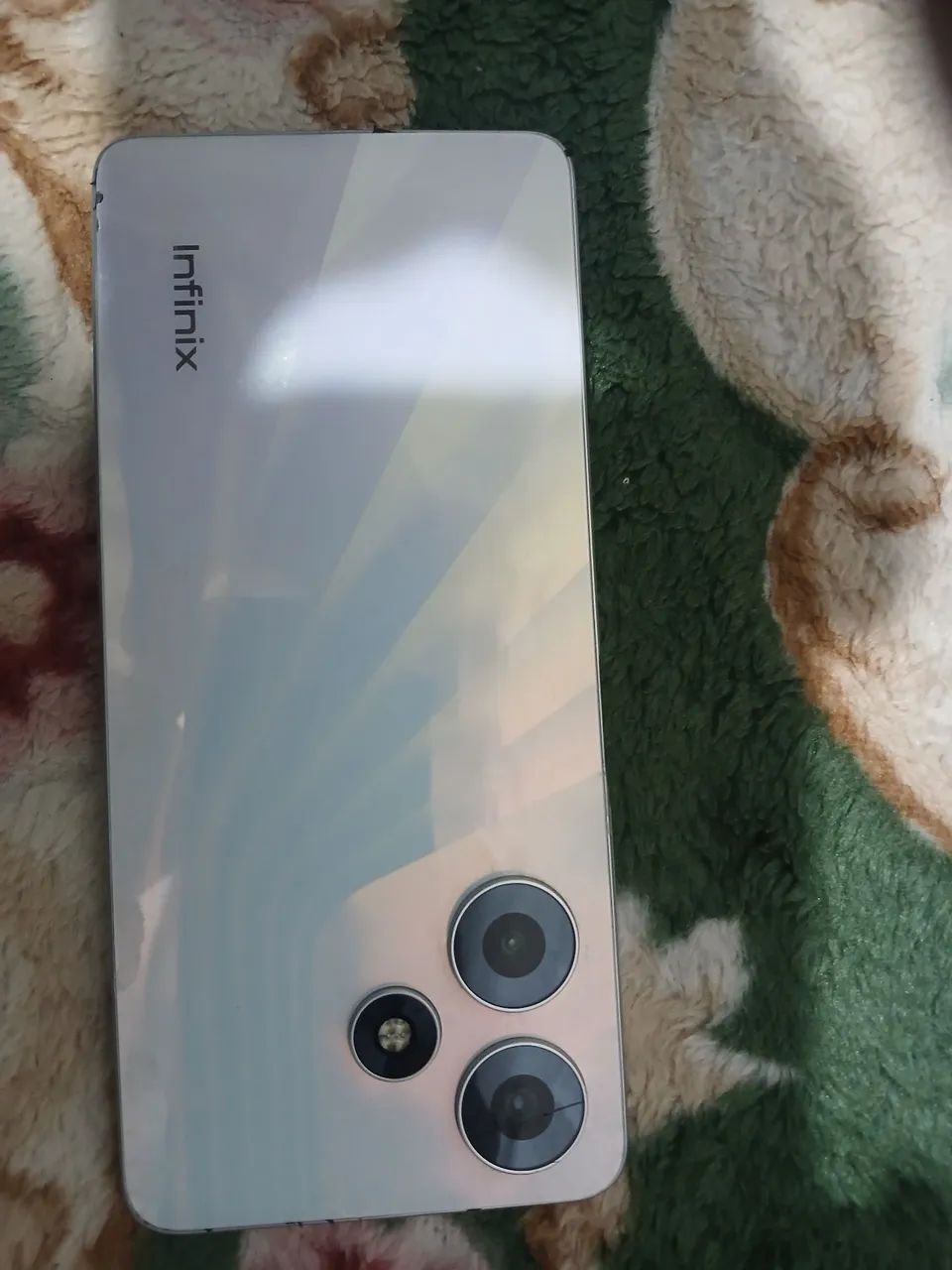 Celular infinito com defeito para tirar peças ou arrumar