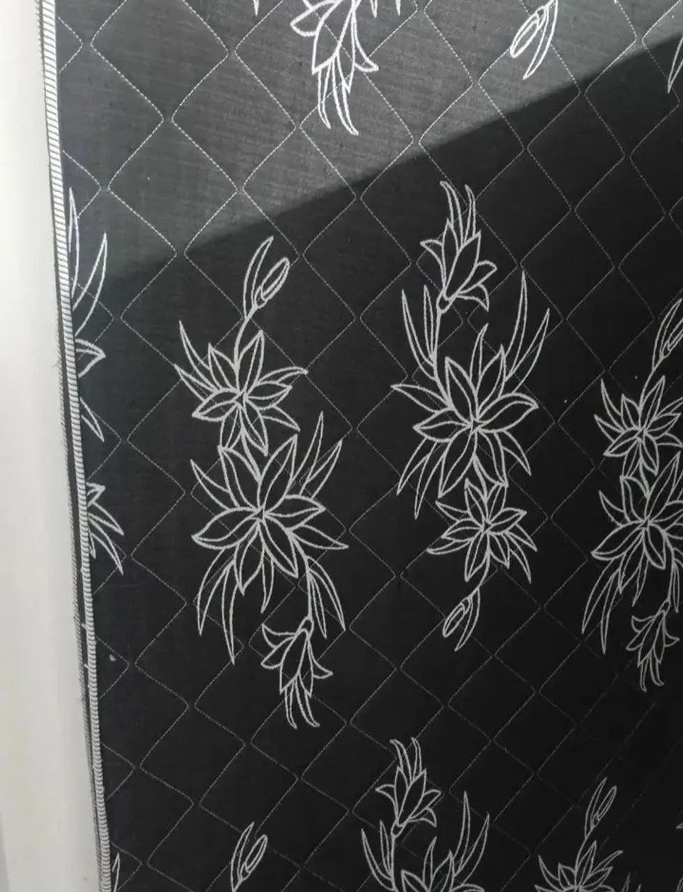 vendo cama box e colchão  