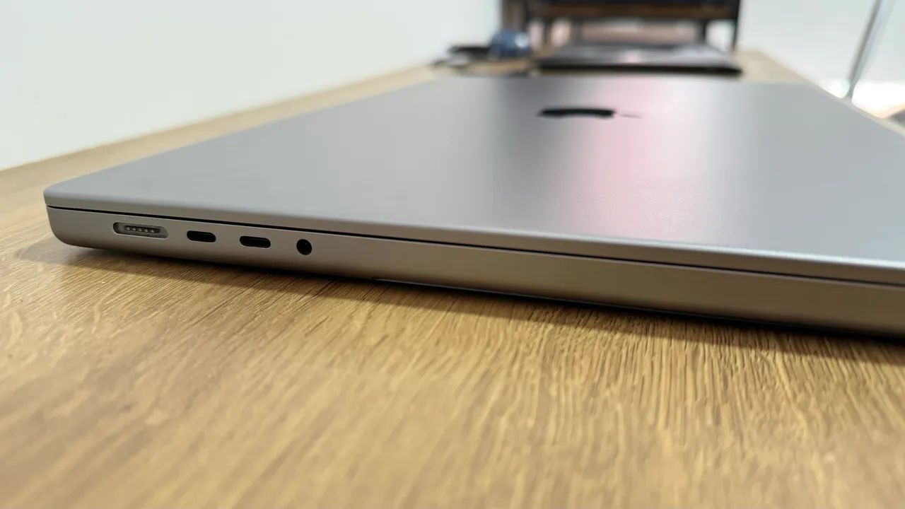 MacBook Pro 2021 M1 Max 32gb RAM 1TB SSD - Notebooks - Condomínio