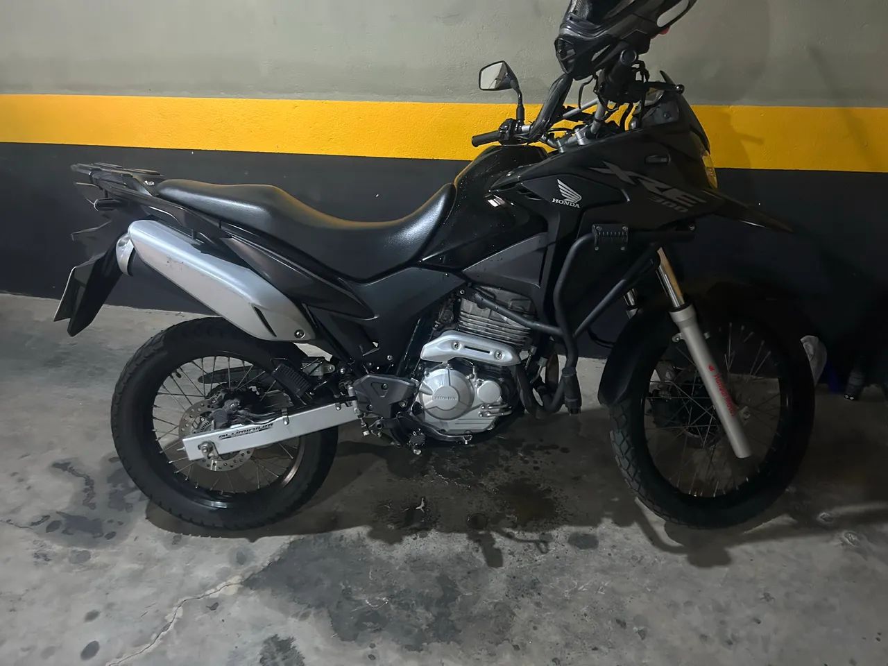 XRE300