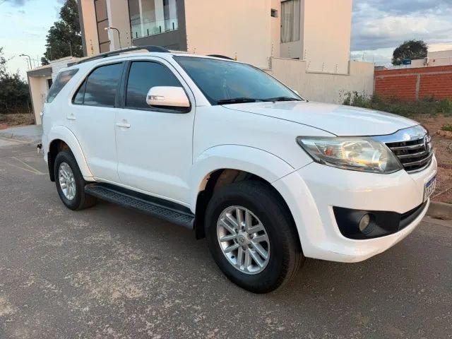 Toyota Hilux Hilux SW4 SR 4x2 2.7/ 2.7 Flex 16V Aut. 2015