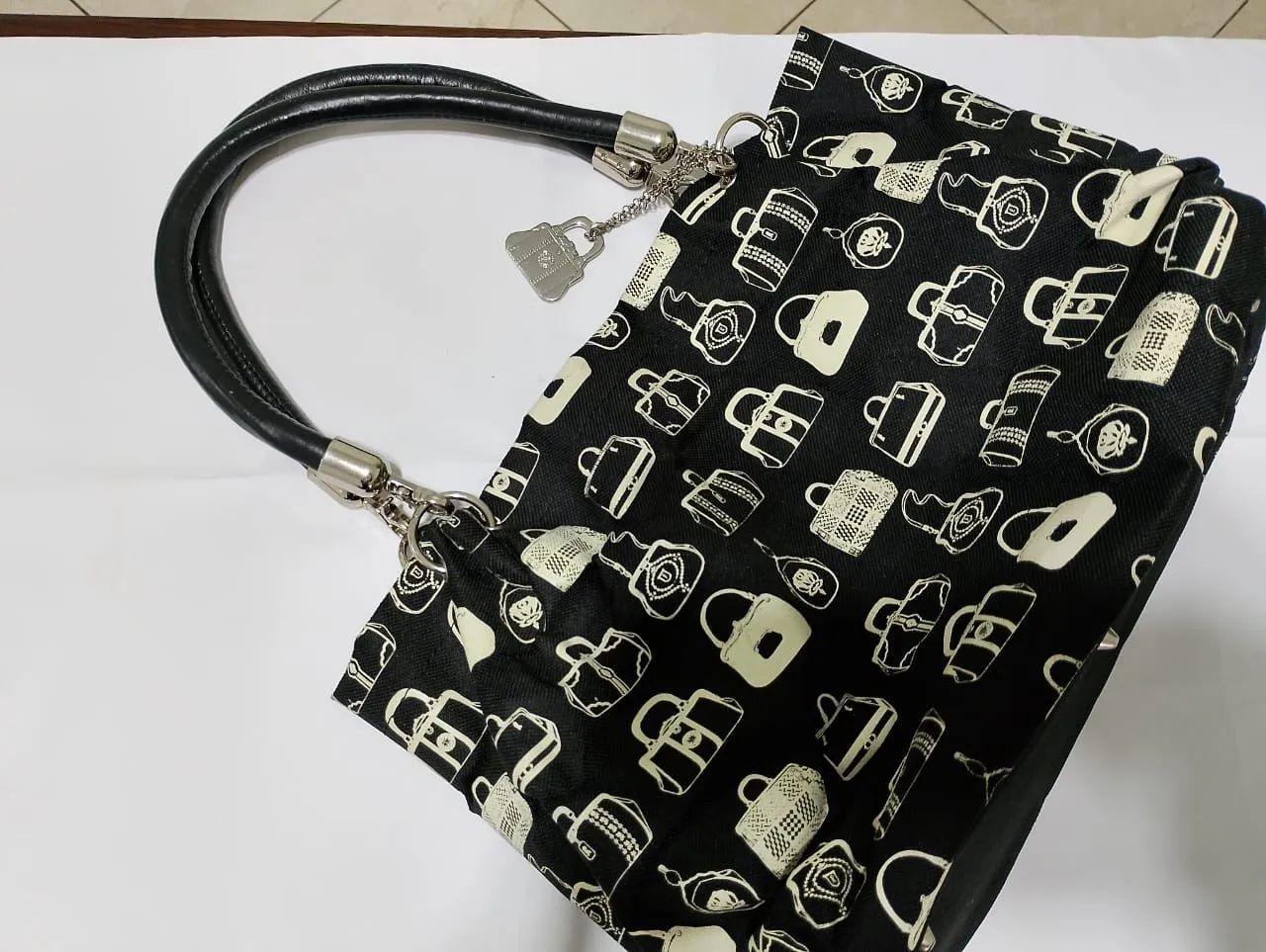 Bolsa importada nova do Japão 