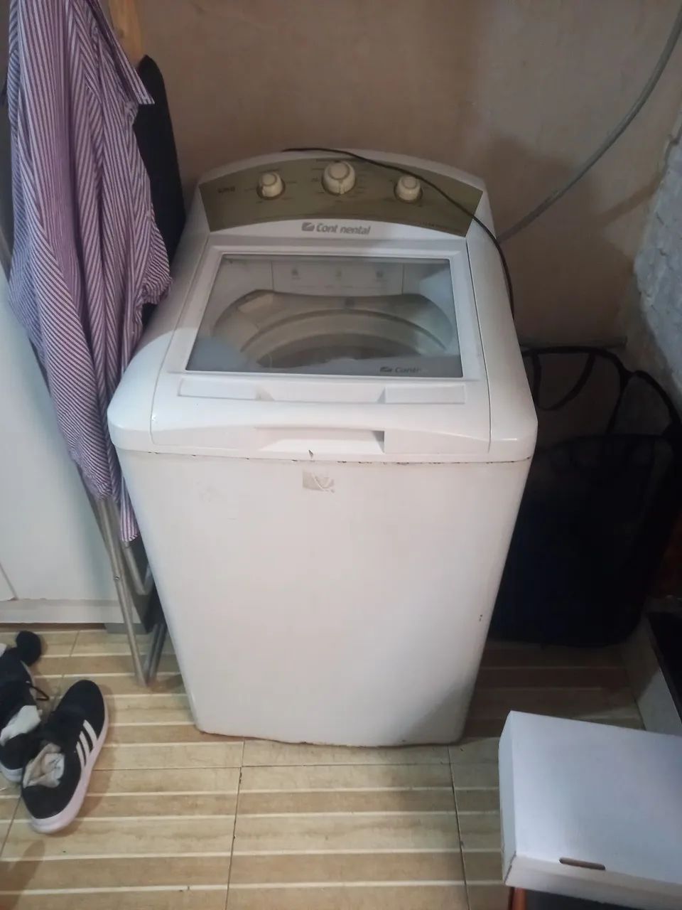 MÁQUINA DE LAVAR COM DEFEITO 