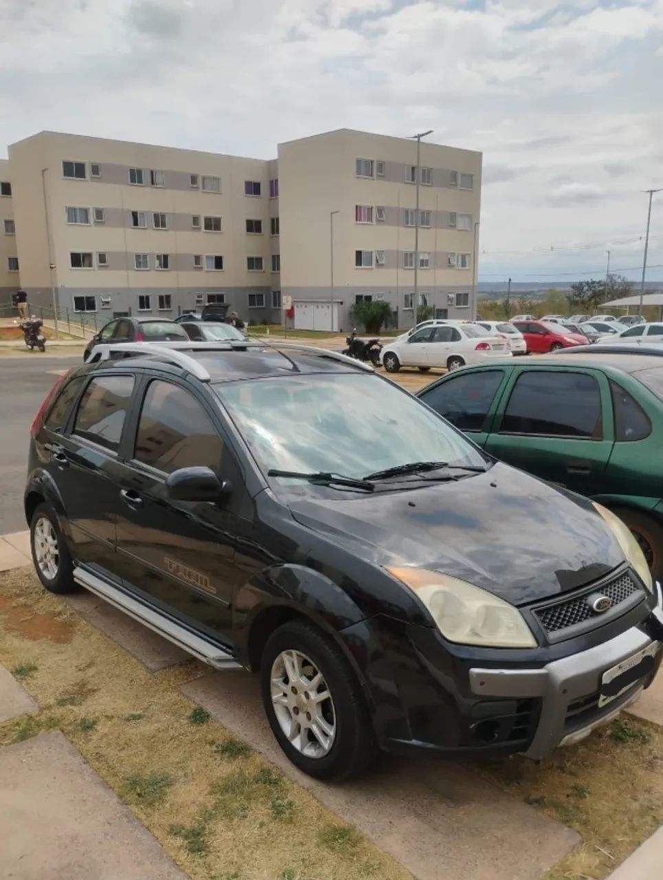 Ford Fiesta Fiesta TRAIL 1.0 8V Flex 5p 2008