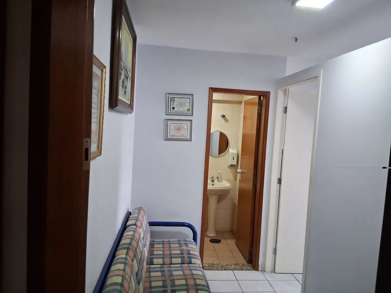 Vende-se sala comercial no Tatuapé com consultório dentário equipado e mobiliado. - Foto 3