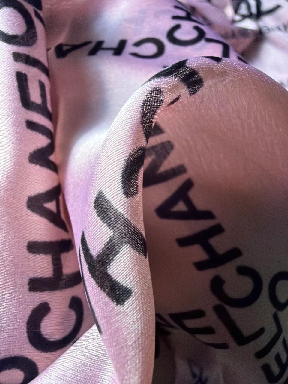 Lenço em seda Chanel cor rosa  - Foto 4