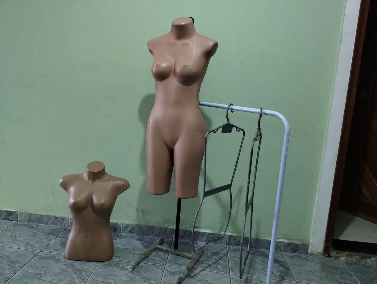 Vende-se tudo