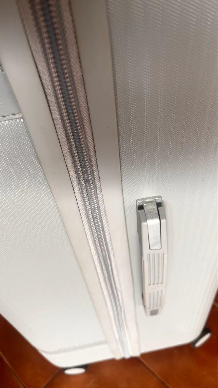 Mala Gigante 32k It Luggage usada 1x perfeito estado! - Foto 5