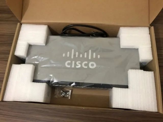 Switch Cisco SG 220 - 50 - Foto 3