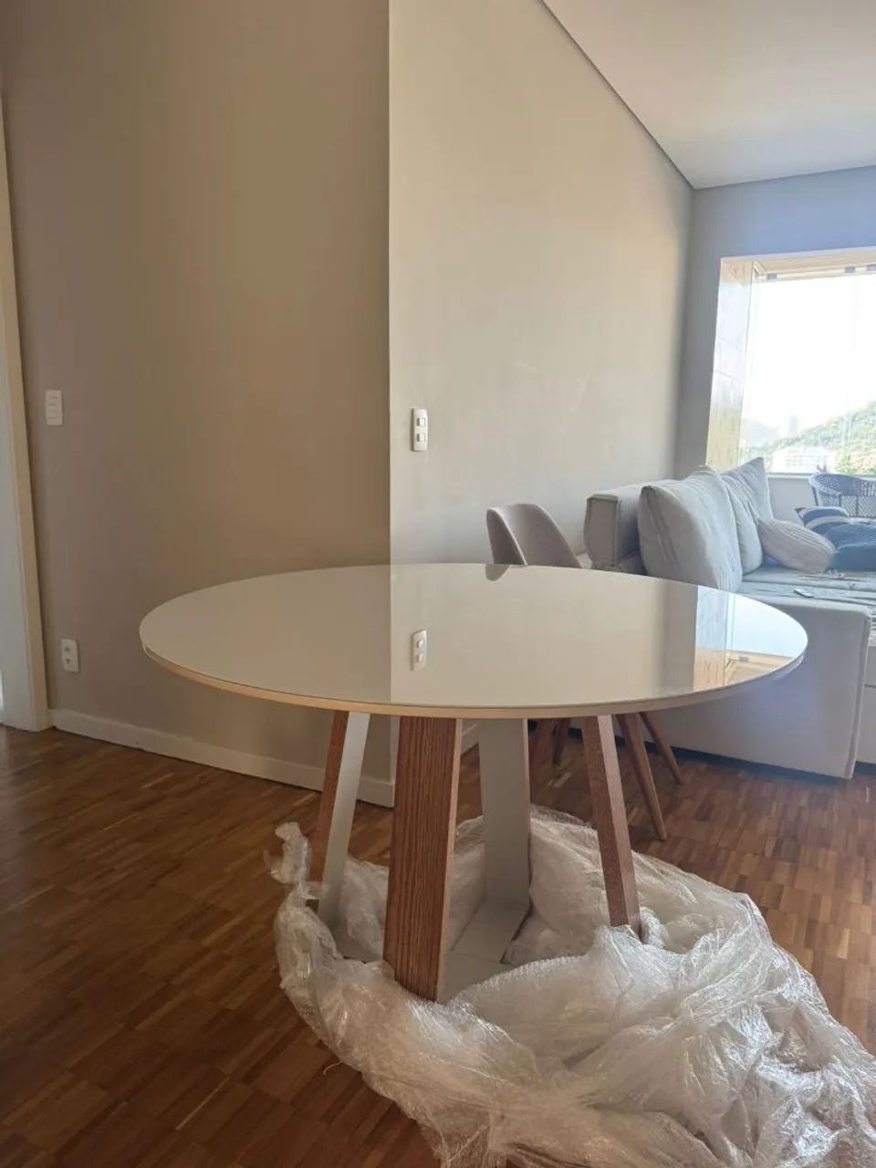 Mesa de jantar redonda 110cm.  - Foto 4