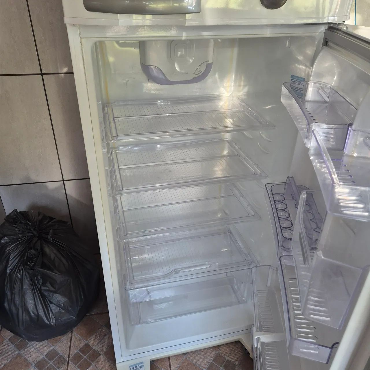 Geladeira Electrolux  - Foto 4