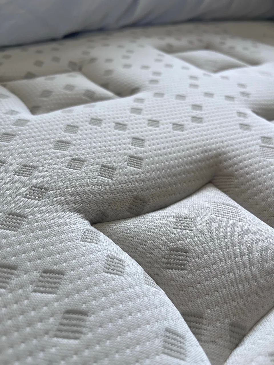 Colchão queen D33 molas ensacadas premium sleep BF Colchoes  - Foto 3
