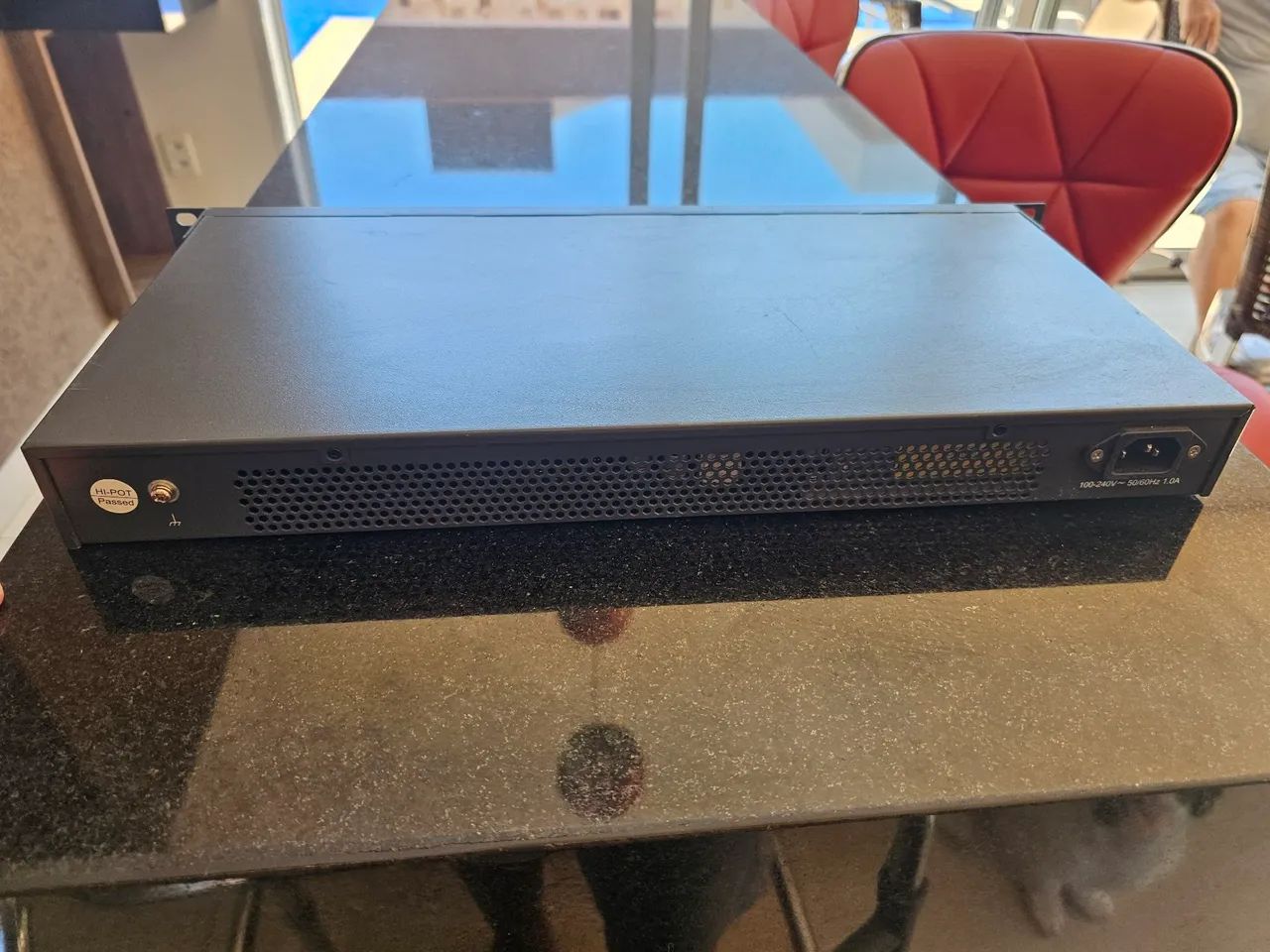 Swicth Tp link e distribuidor de Internet com 48 portas 100/1000 - Foto 3