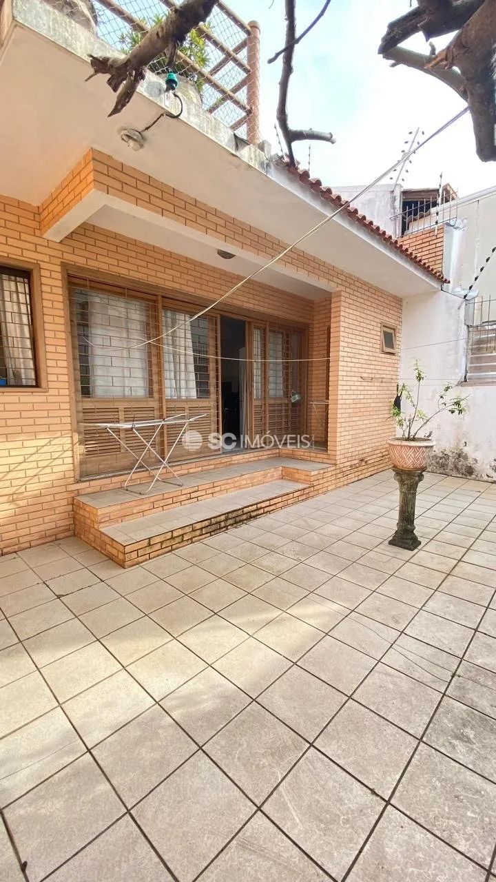 Casa com 6 suítes bem no centrinho - Foto 4