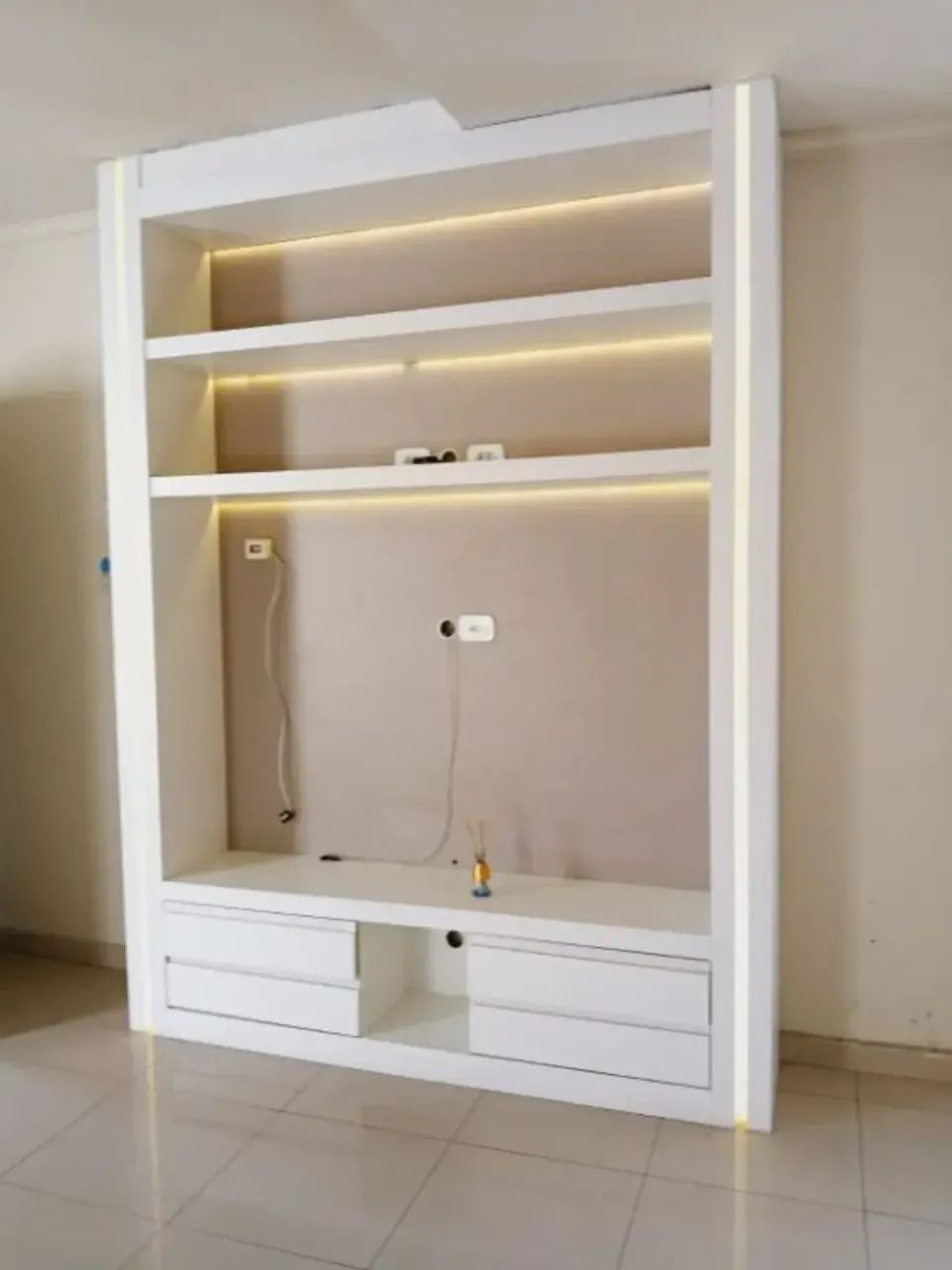 Casa Ampla com 4 Dormitórios e Hidromassagem na Vila Iapi  Taubaté/SP - Foto 4