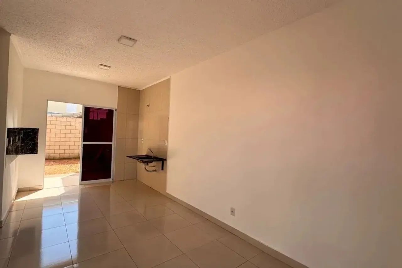 Vende-se casa cond Tuiuiu  - Foto 2