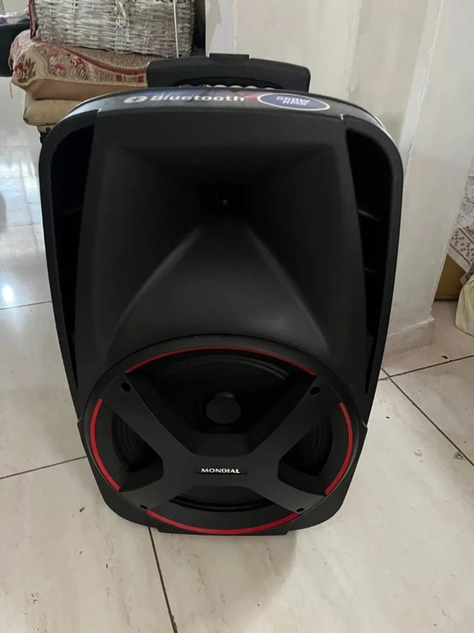 Caixa de som Mondial 550W